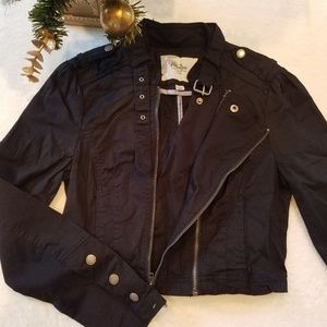 Casual Black Crop Jacket